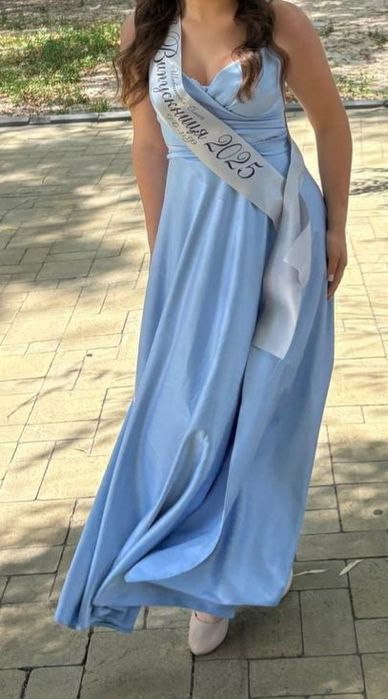 Продам сукню Розмір:М Одягала один раз 1500грн