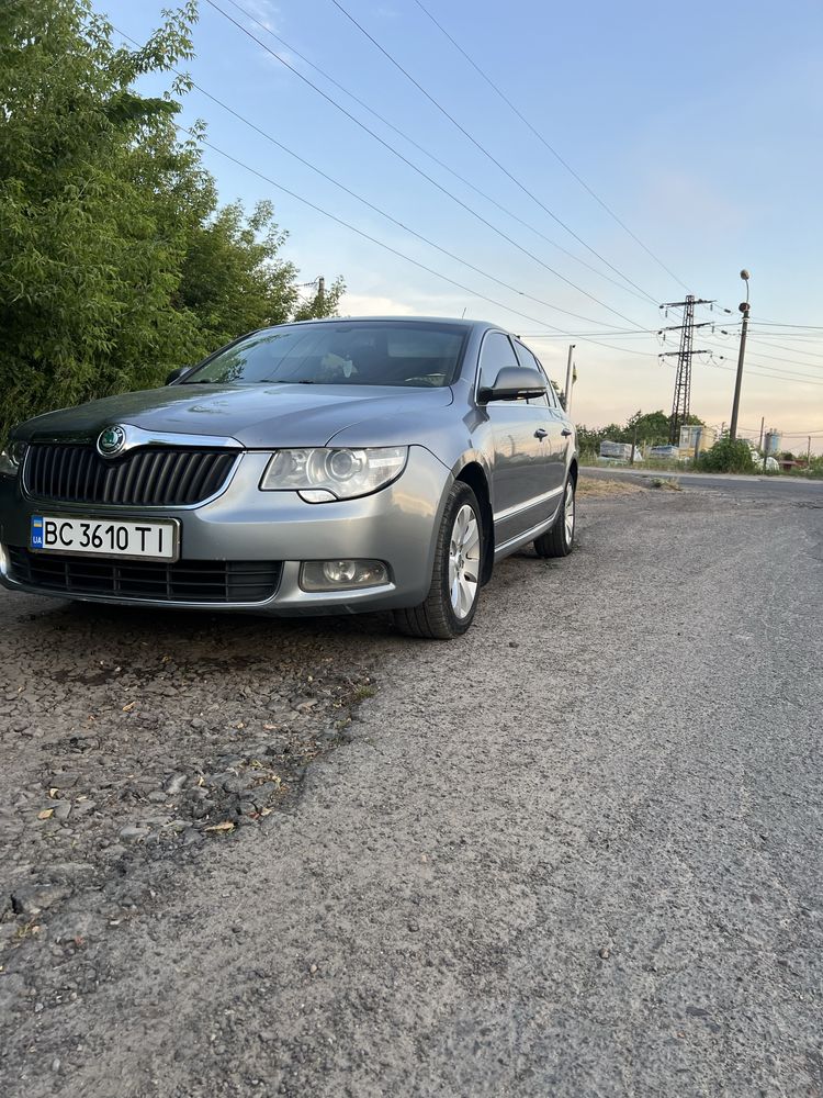 Skoda Superb 2009 2.0 TDI  DSG