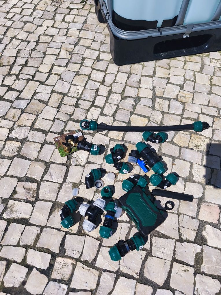 Depósito de água com bomba