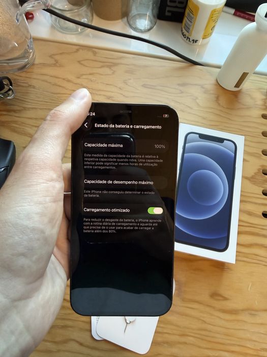 iPhone 12 com bateria nova, caixa e capa
