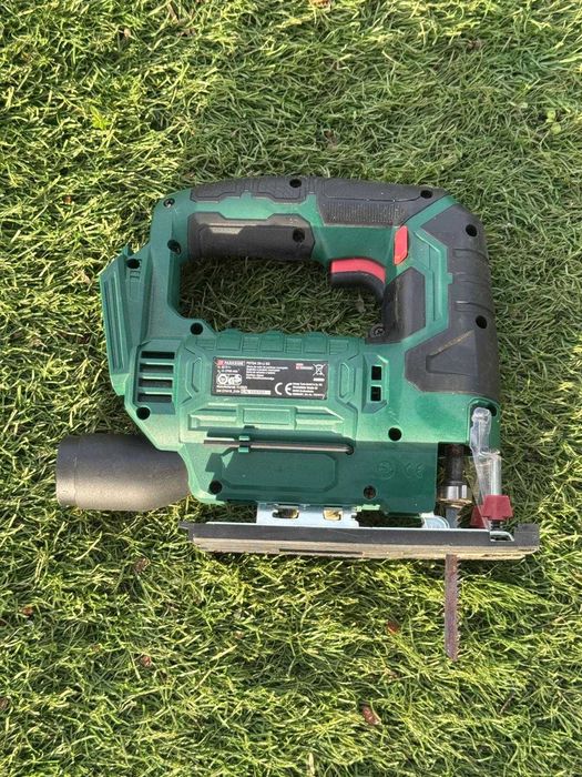 Serra de Corte Tico-Tico Parkside 20V Recarregável + Mala + Acessórios