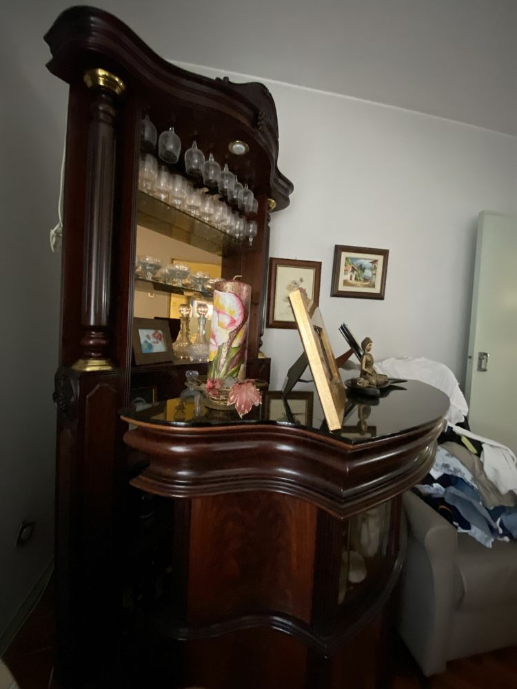 Bar para sala, em mogno de alta qualidade