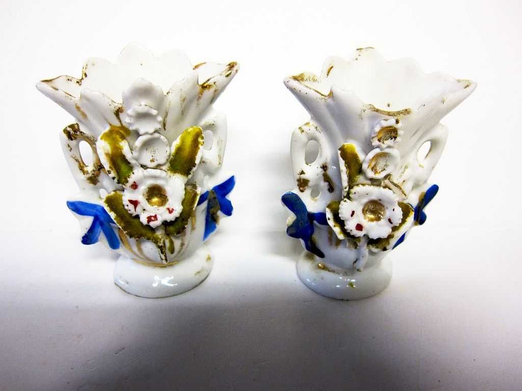 2 pequenas antigas jarrinhas de altar em porcelana-marcadas