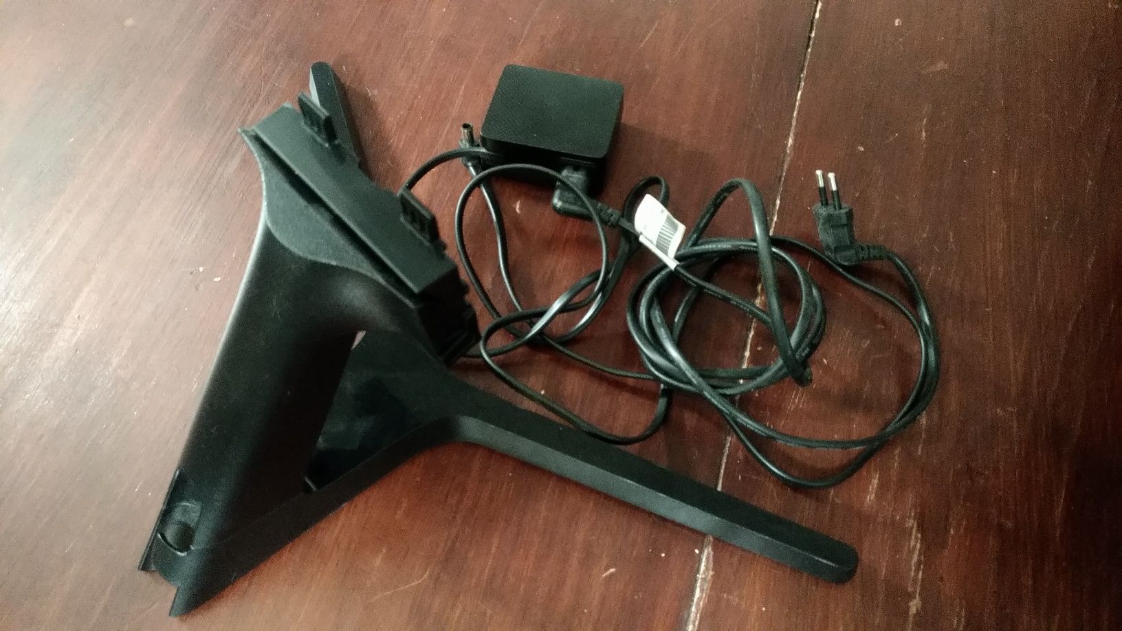 Conjunto de suporte para TV e alimentador de TV Samsung modelo S24R35A