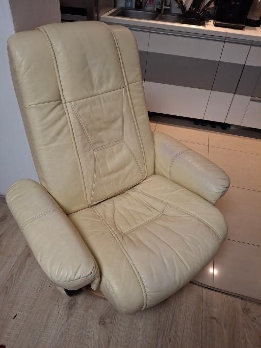 Fotel z funkcją masażu