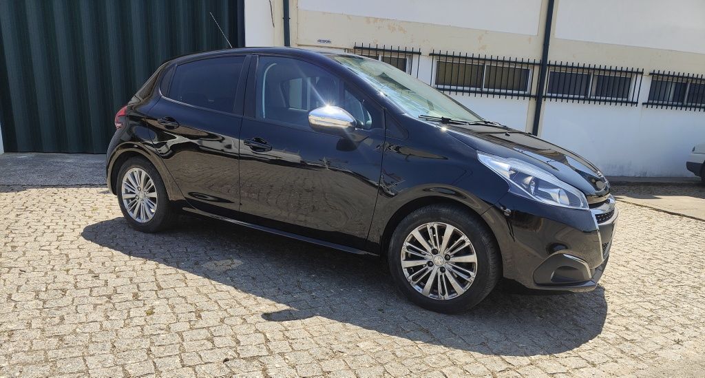Peugeot  208  style