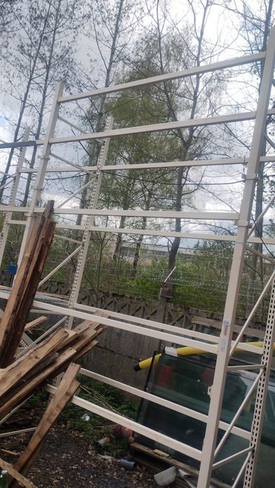 Regały paletowe, różne elementy