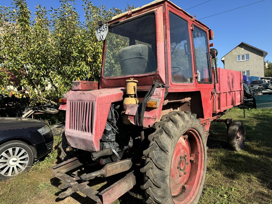Продам трактор т16