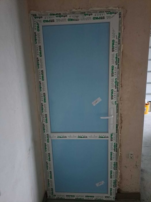 Металопластикові вікна та двері в сарай, душово, горище, вхідні