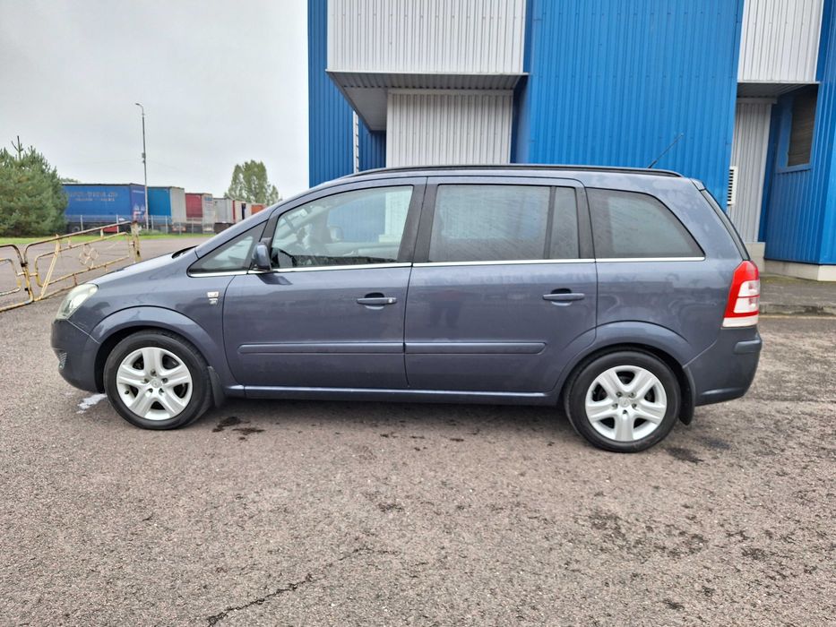 Opel Zafira 2010