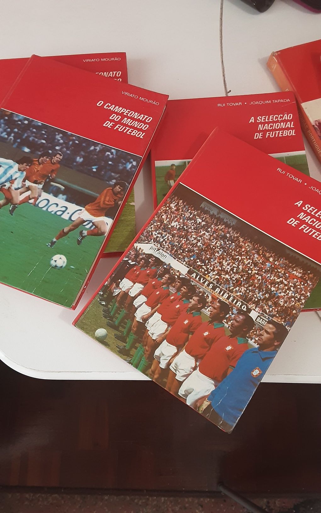 Varios livros sobre futebol