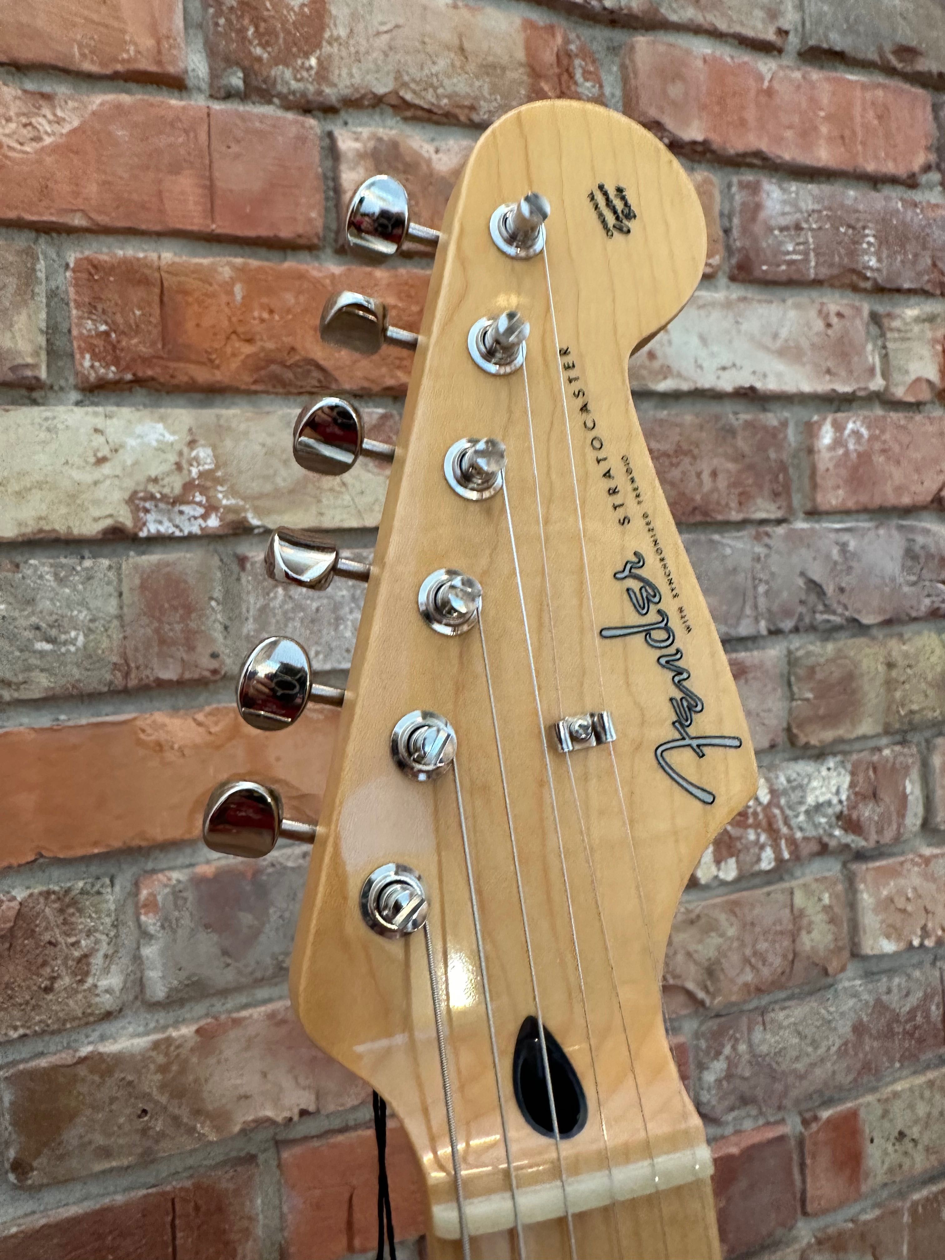 Fender Stratocaster Hybrid II Modena Red - Made in Japan