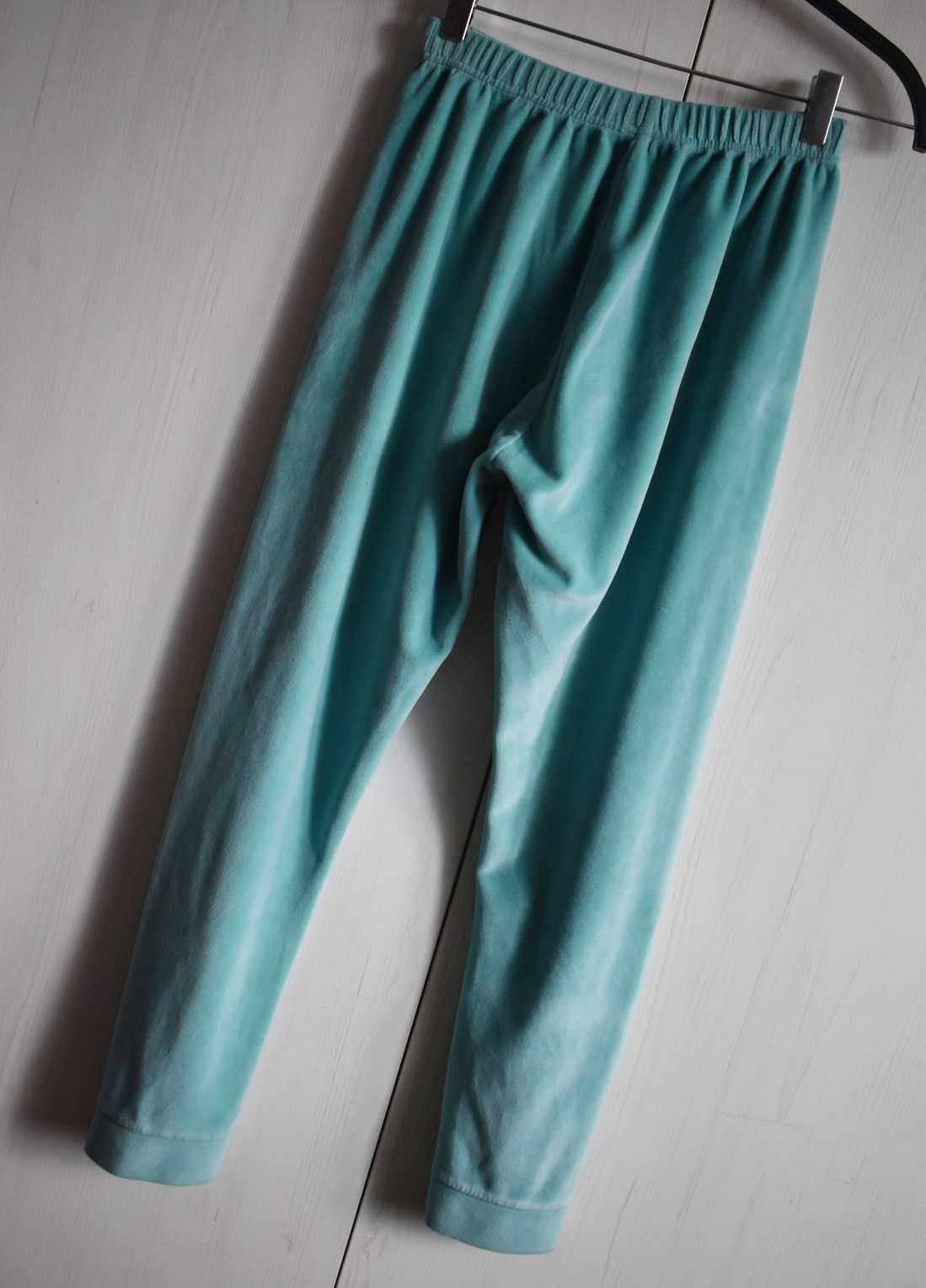 Spodnie dresowe XS S 34 dresy welurowe pluszowe zwężane wygodne