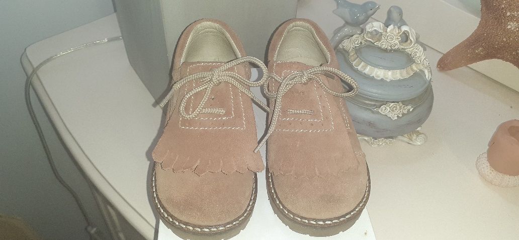 Sapatos Menino - Carneiras NOVAS - tamanho 24