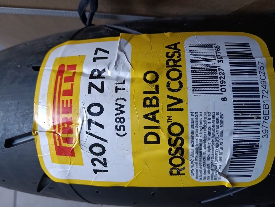 Pneu frente pirelli diablo rosso Corsa v4 120/70/17