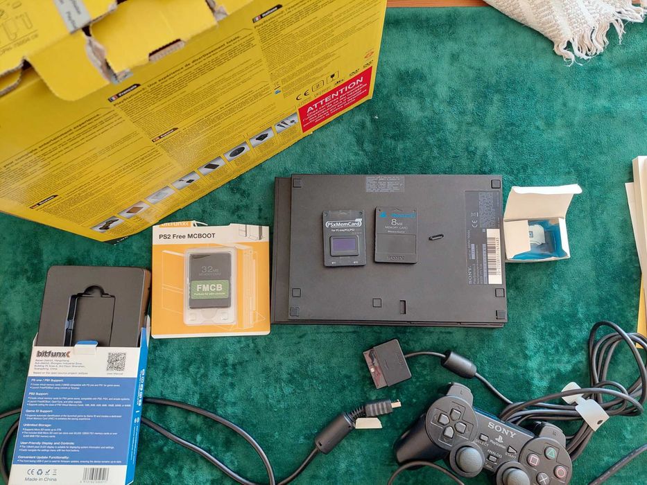 PlayStation 2 slim scph 75004 + PSxMemCard Gen2
