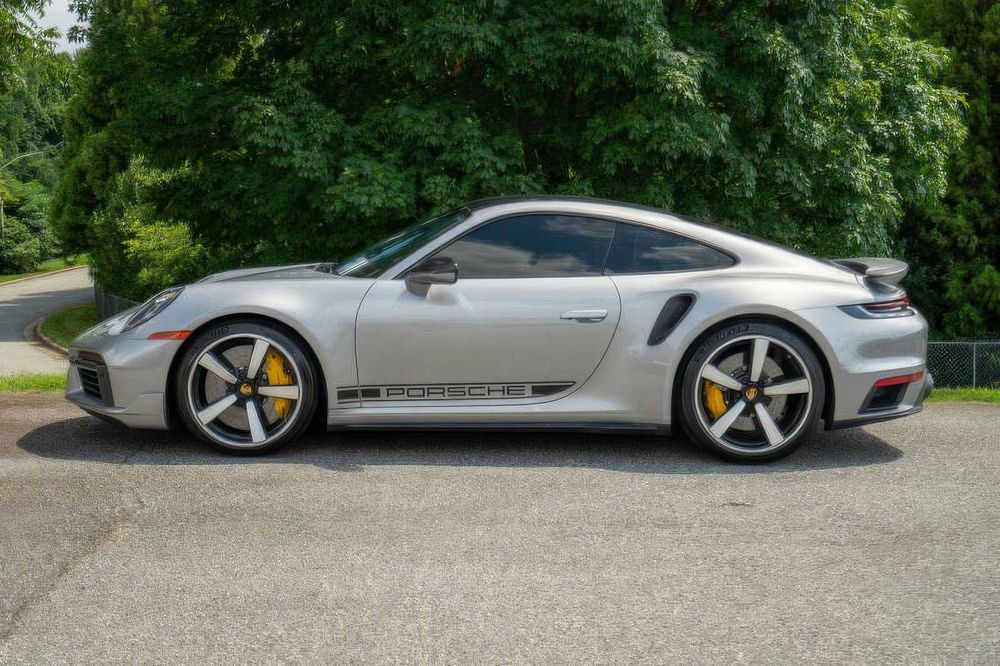 Porsche 911 Turbo S      2021