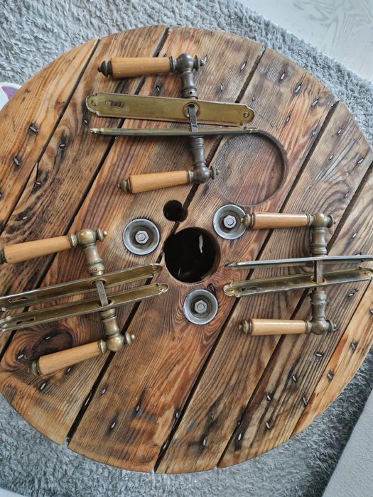 Stare mosiężne klamki