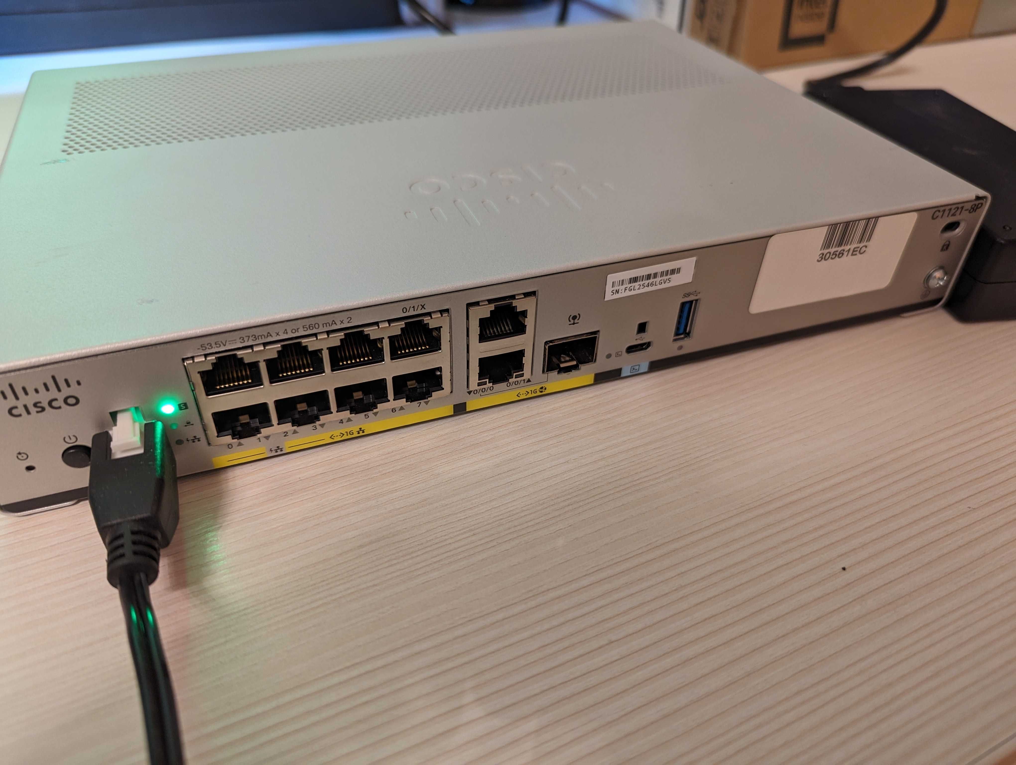 Маршрутизатор Cisco C1121-8P SEC