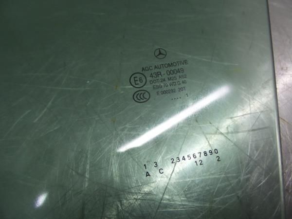 Vidro porta frente esquerda MERCEDES-BENZ Classe C (W204)