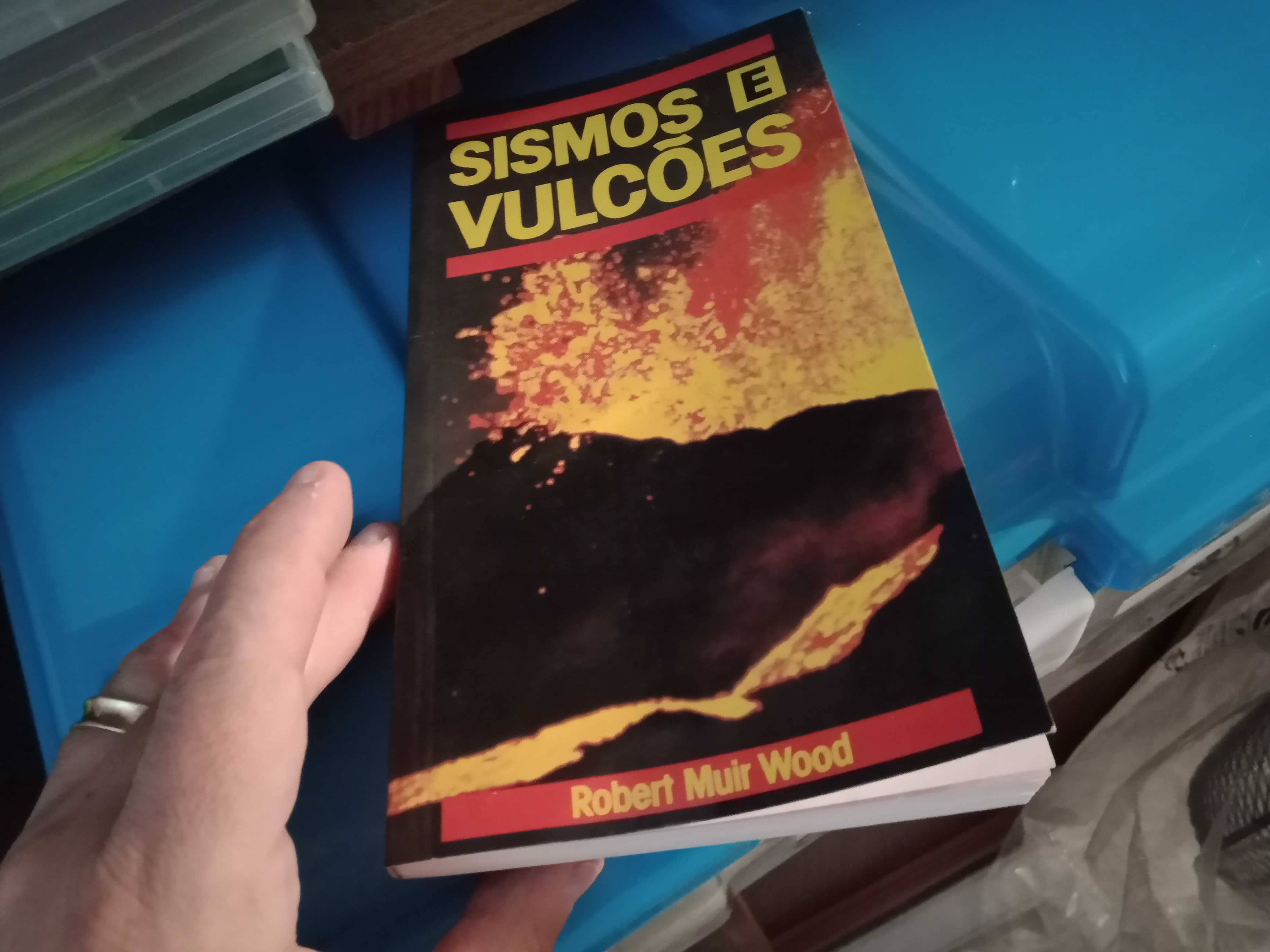 Sismos e Vulcões - Guia Rápido de Consulta