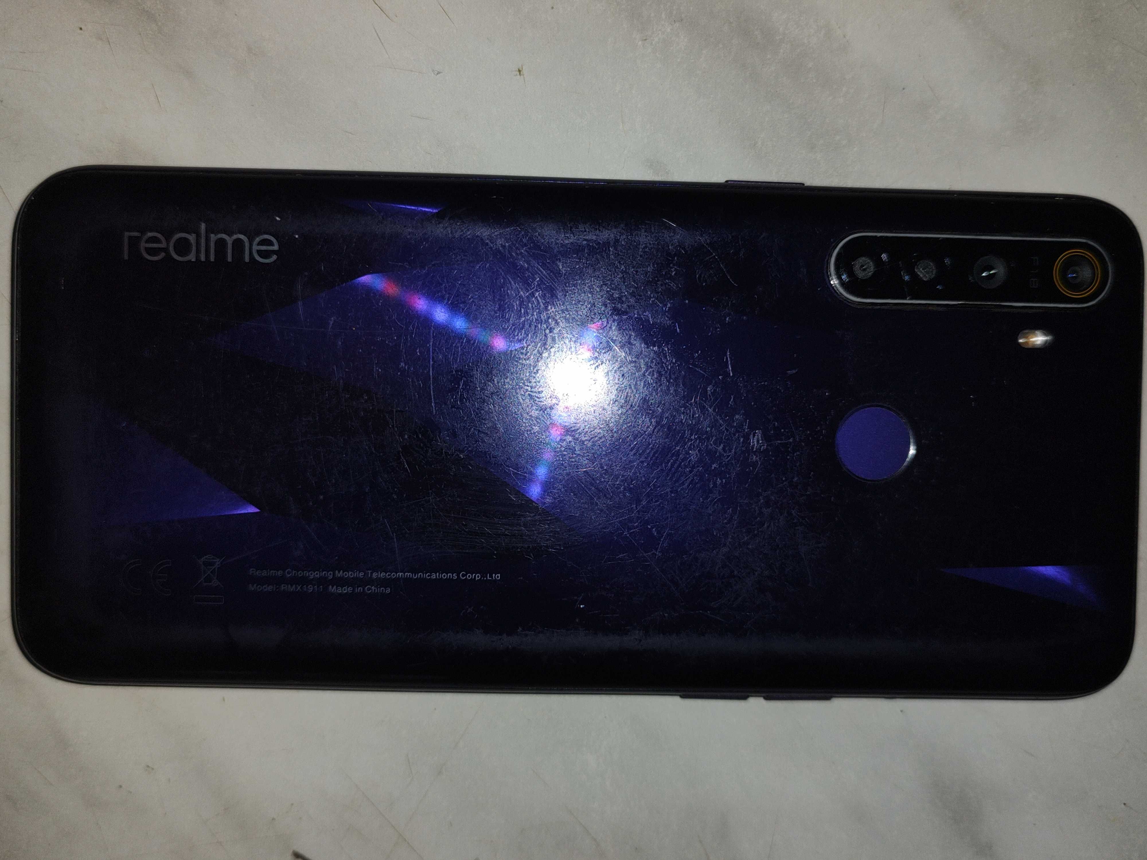 Телефон Realmi 55