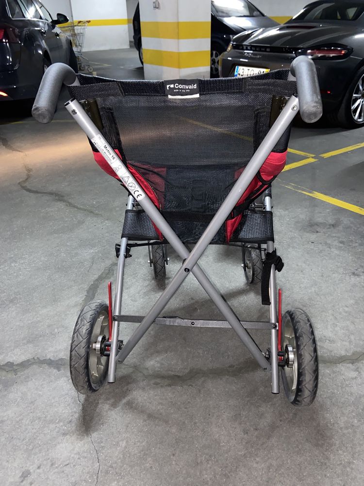 Cadeira de rodas adaptada CONVAID
