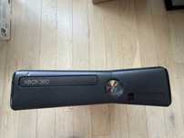 Microsoft Xbox 360 S Console + Kinect sensor
