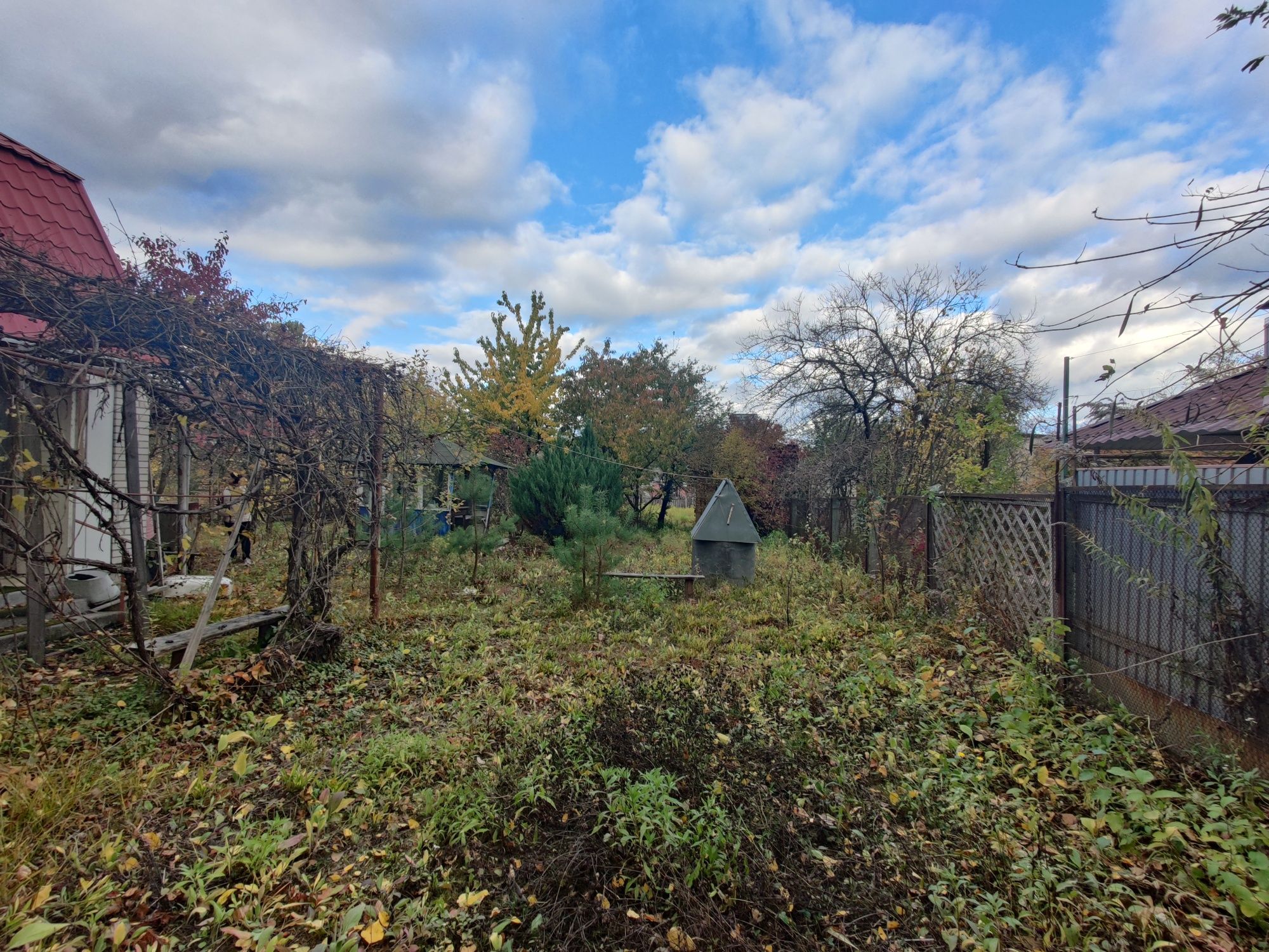 Продам дачу з  ділянкою 13 соток