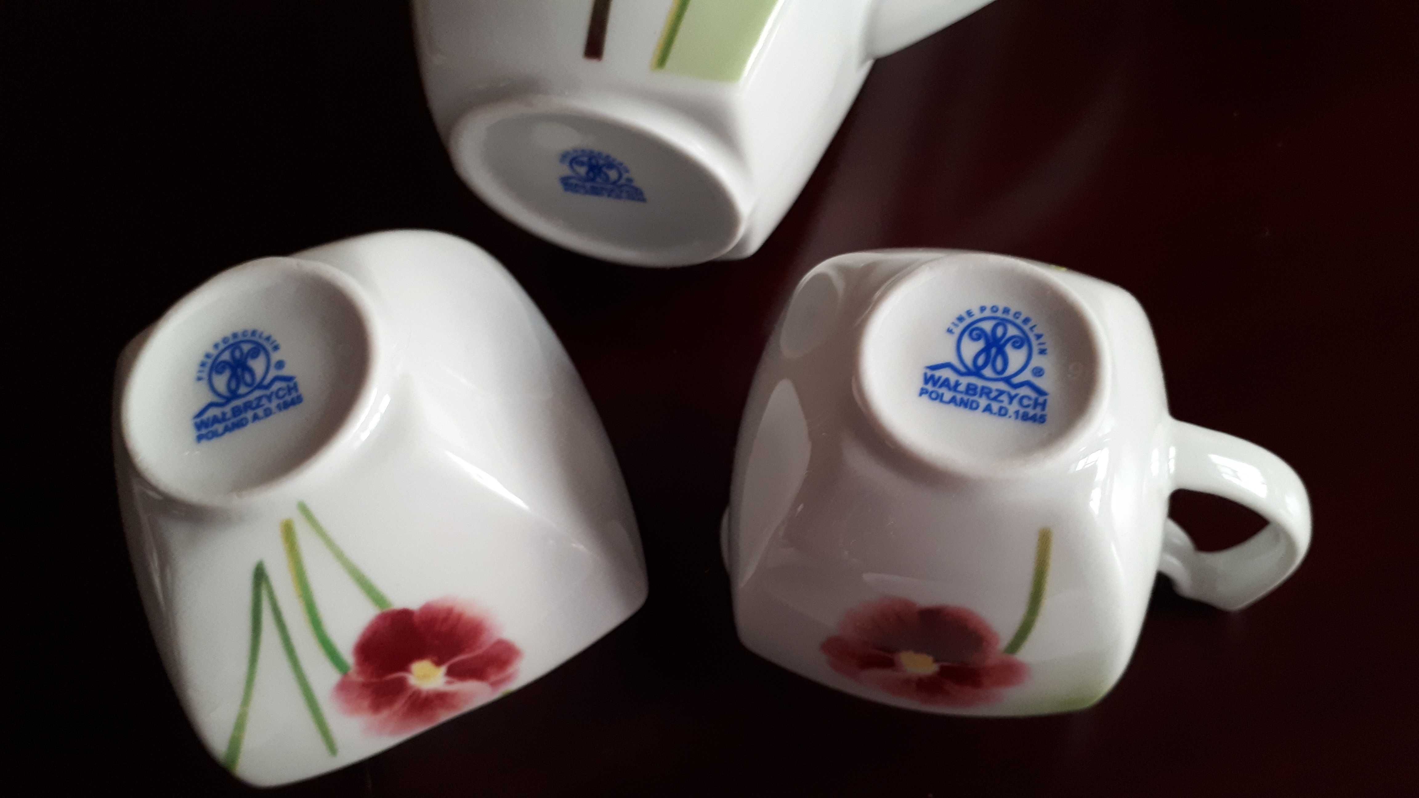 serwis kawowy porcelana Wałbrzych 12 osób deserowy