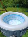 Dmuchane jacuzzi ogrodowe