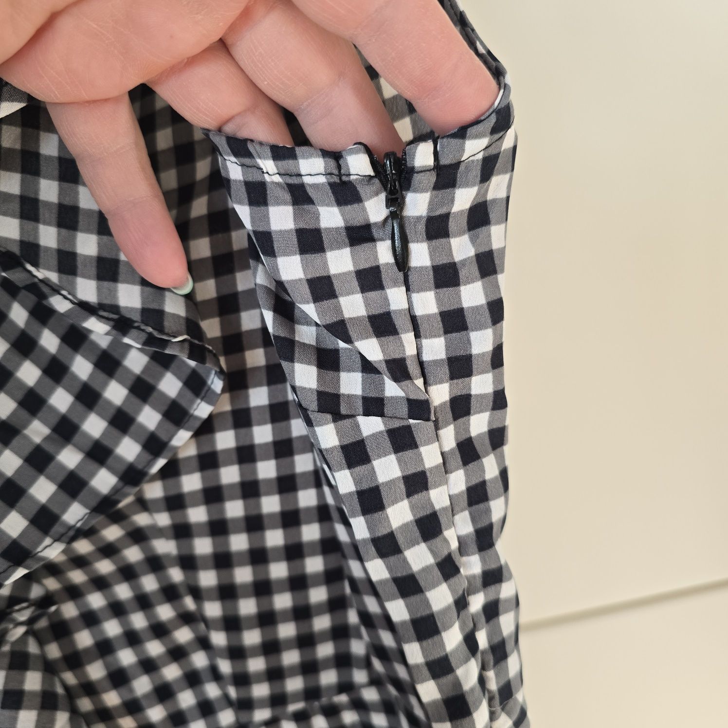 Sukienka letnia boohoo 44 xxl 42 xl kratka pepitka krótki rękaw mini
