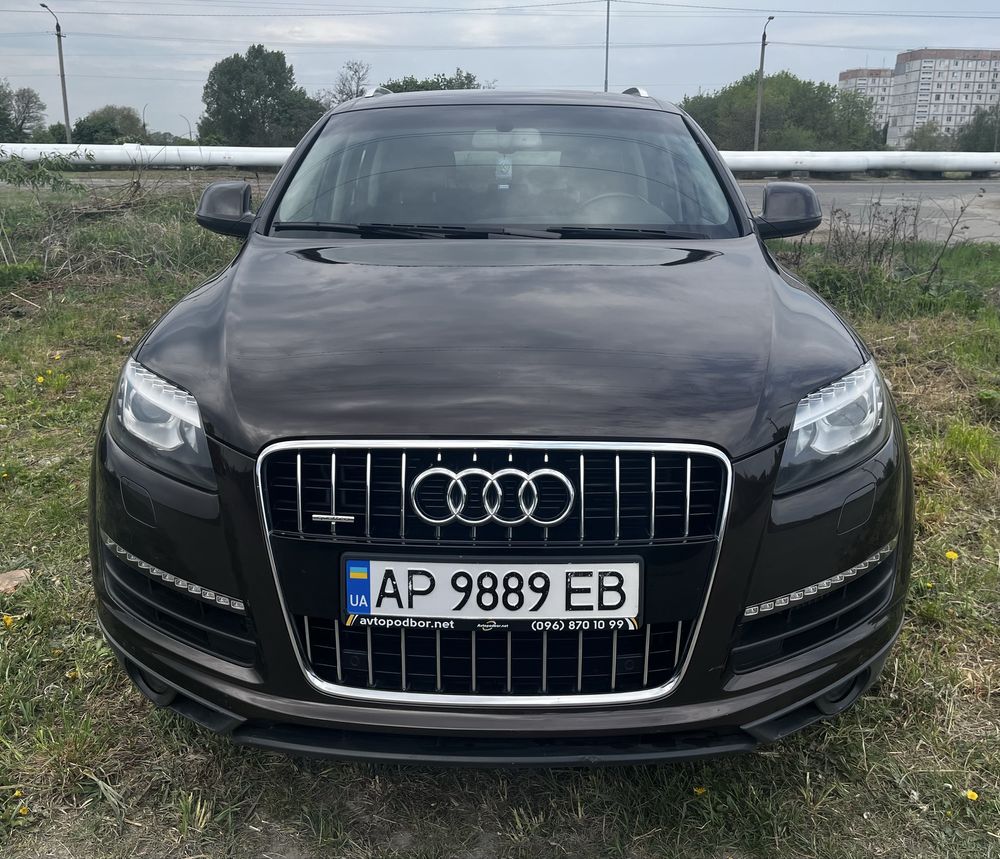 Автомобіль AUDI Q7 TDI 3.0