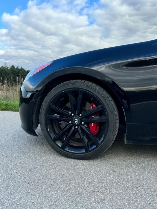 Hyundai Genesis Coupe 2.0T