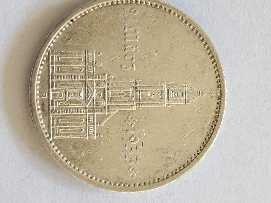 Moneta 5 marek 1934 - kościół z datą. Srebro.