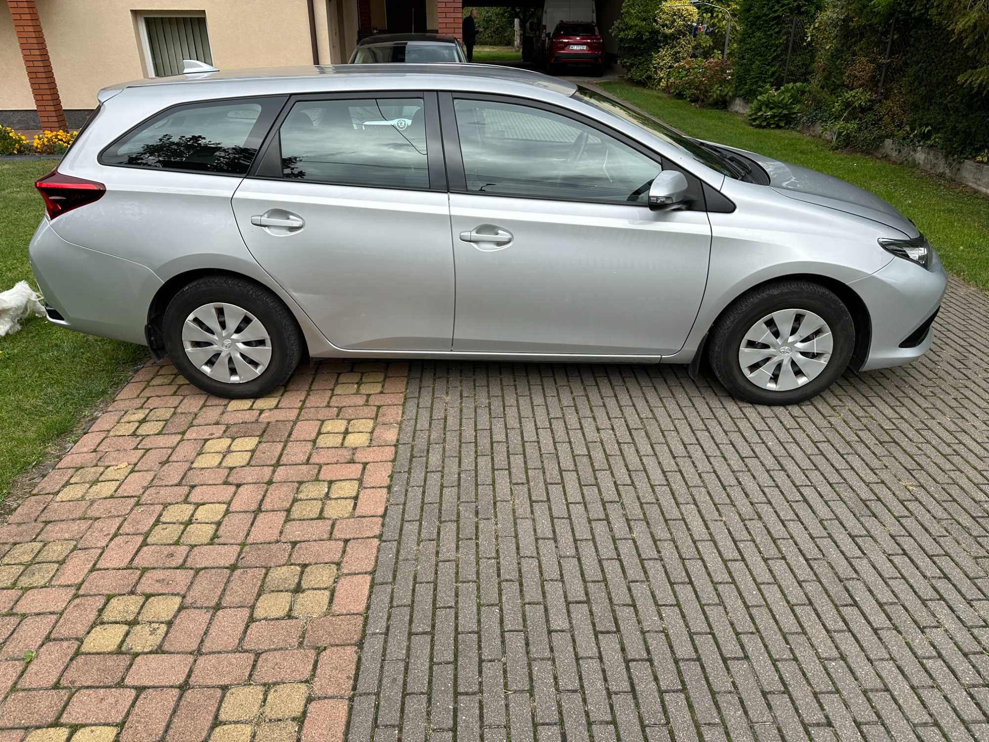 Toyota Auris, 1.6 benzyna 132 KM