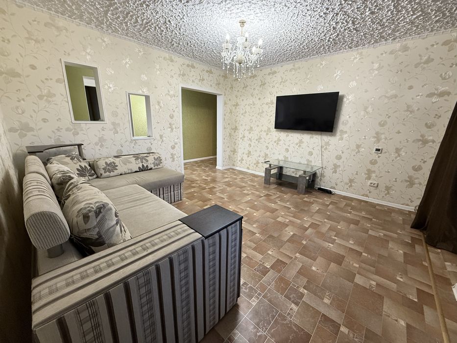 Продам 4х кімнатну квартиру