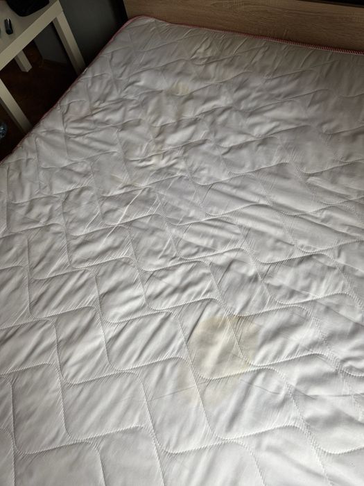 Ліжко 140/200 б/у за матрацом