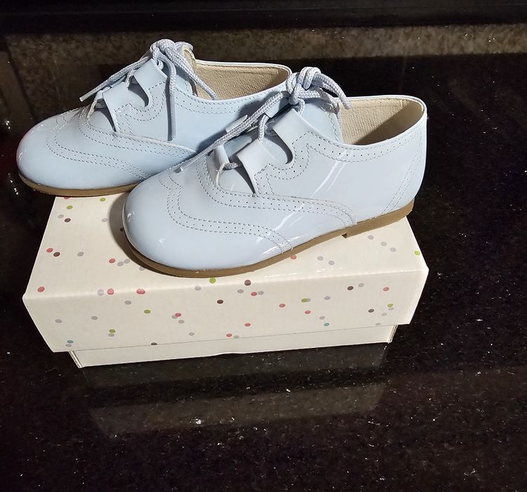 Vendo sapatos de brilho usados 1 vez