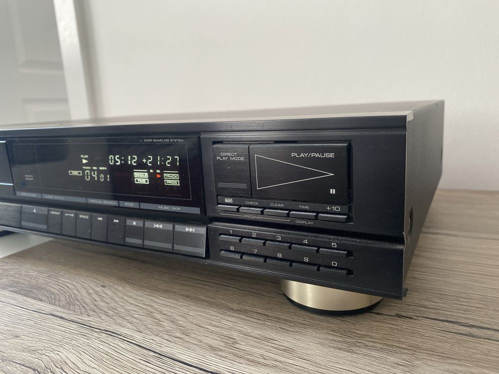 KeNwOoD Compact Disc Player DP-990D + pilot