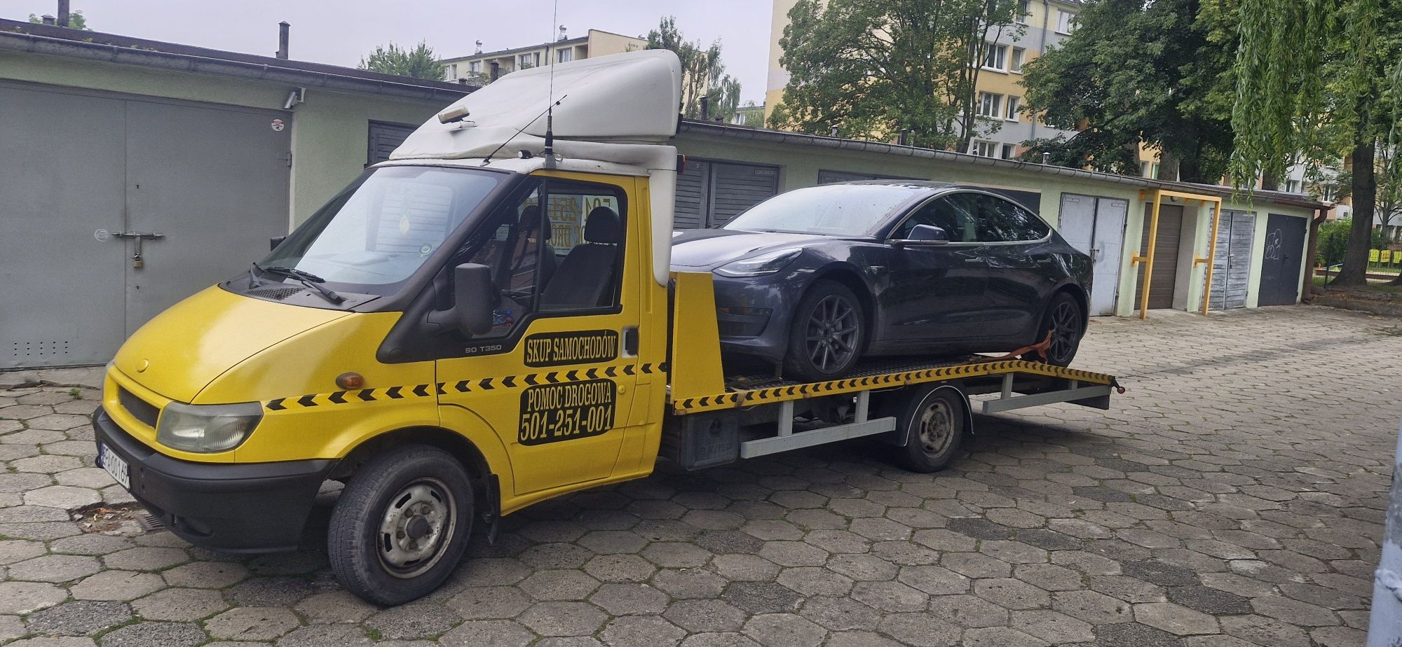 Od 120 ZŁ Pomoc Drogowa Autolaweta Laweta Holowanie