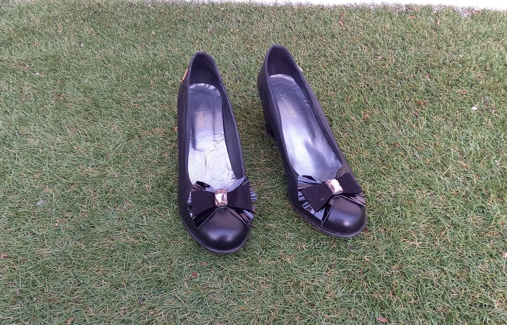 Sapatos de senhora 37