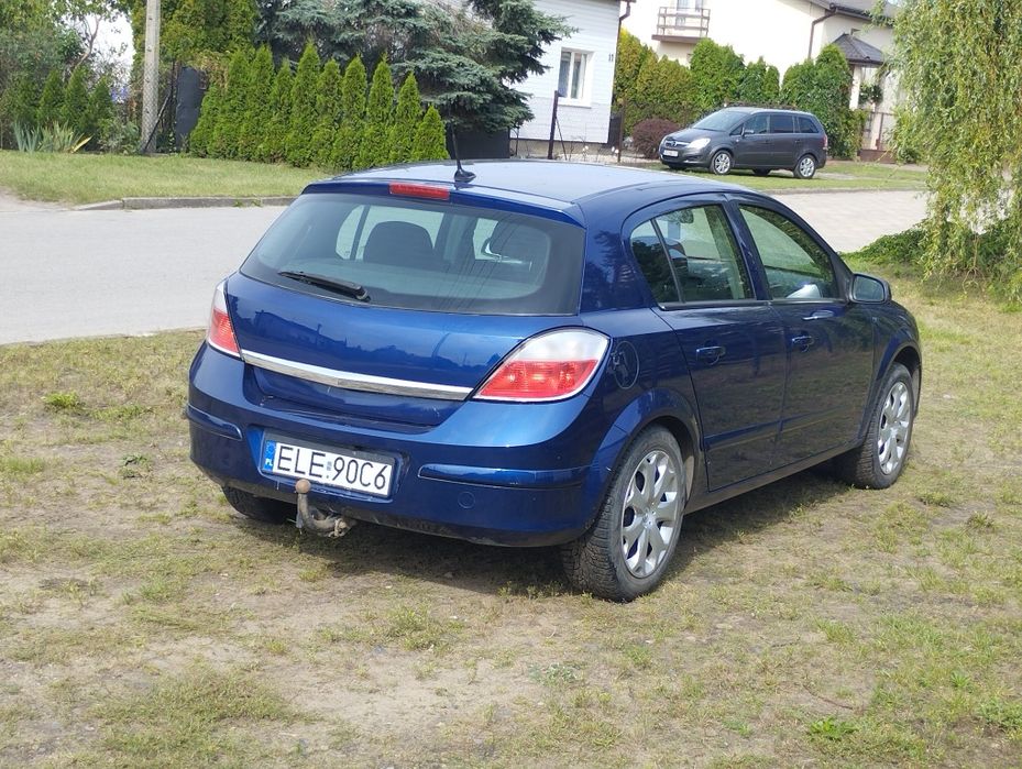 Opel Astra h 1.8 benzyna/gaz  dobrze utrzymana