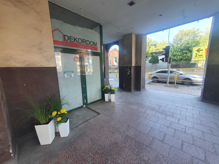 Magazyn/ lokal użytkowy,  144 m2, róg 3 Maja i Katowickiej