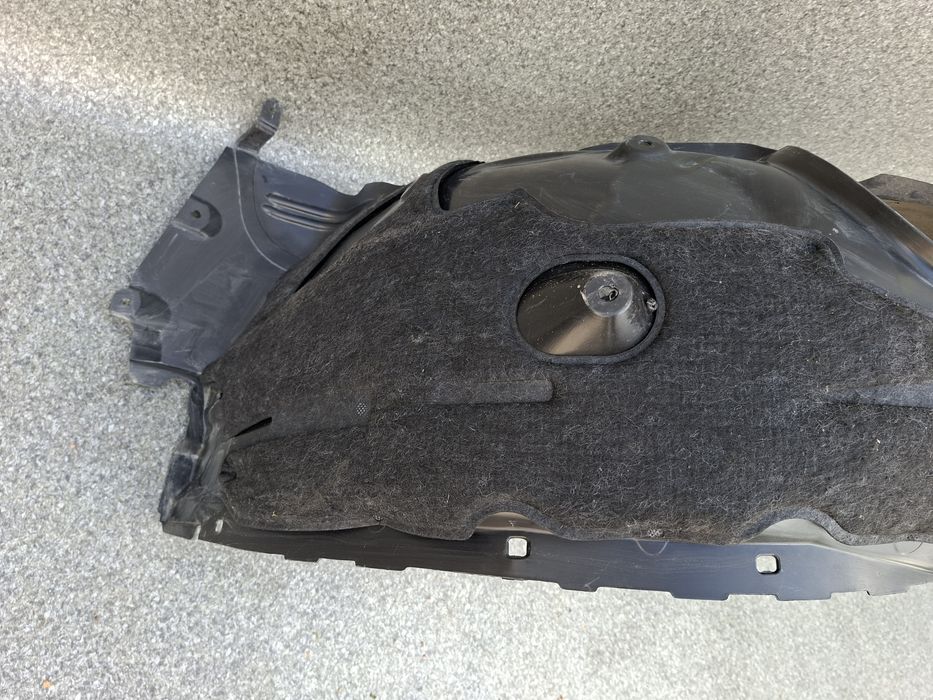 *BMW X1 U11 nadkole prawe przednie Oryginał