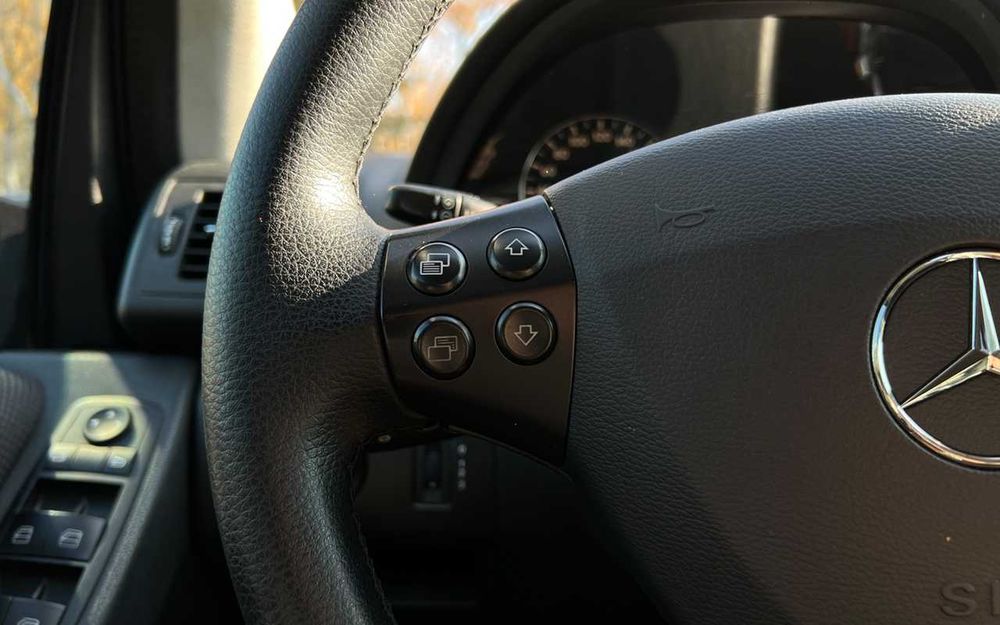 Mercedes-Benz A 180 2010