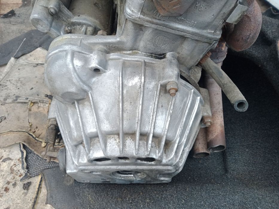 Двигатель на МОСКВИЧ 412,2140