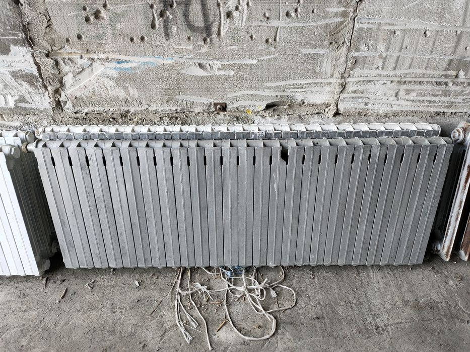 Grzejnik aluminiowy i żeliwny