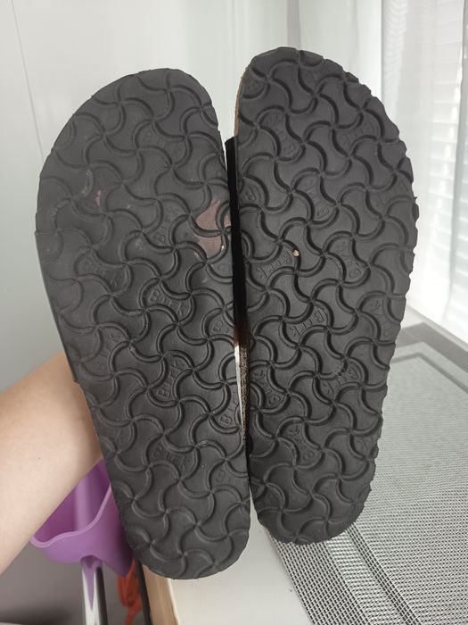 Биркенштоки шкіряні шльопанці шльопки Birkenstock madrid 40 чорні лак