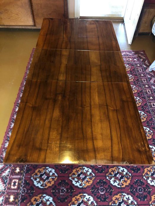 Rozkładany stół patyczak do jadalni z okresu PRL plus krzesła